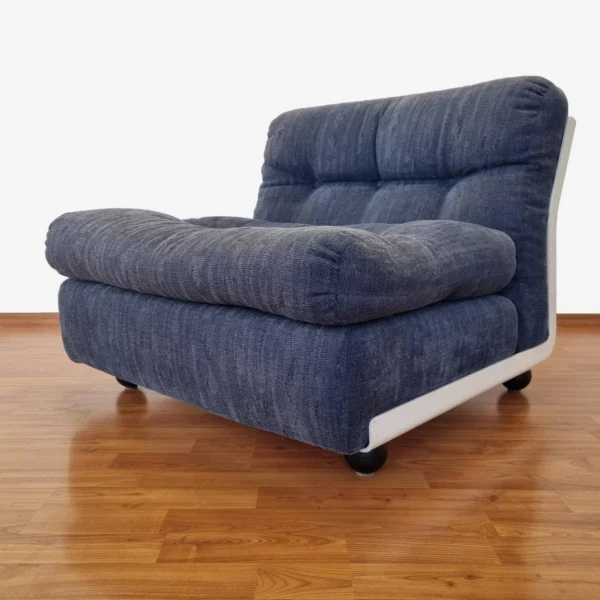 1of 2 Mid Century Amanta Easy Chairs, Vintage Blue Lounge Chair, Mario Bellini for B&B Italy '70s
