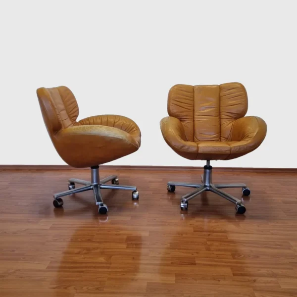 1 of 2 Mid Century Swivel Office Chair, Vintage Easy Chair, Italy 70s